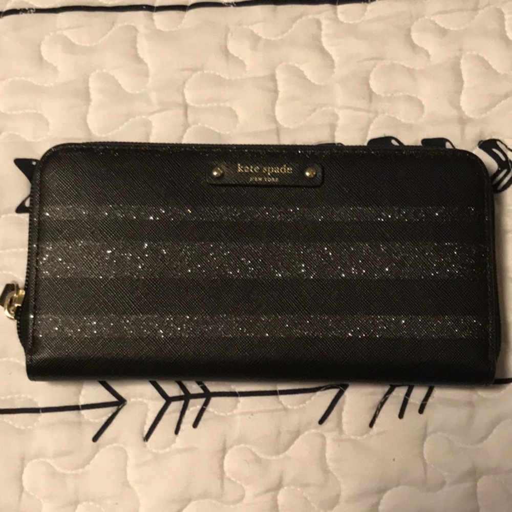 Kate Spade Black and Silver Sparkle Wallet - Used once -Like new condition